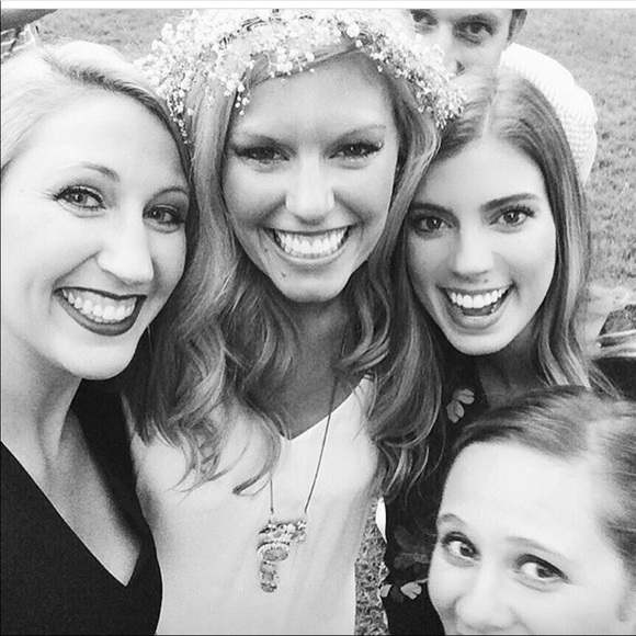 Meet your Posher, Meredith - Picture 3 of 3